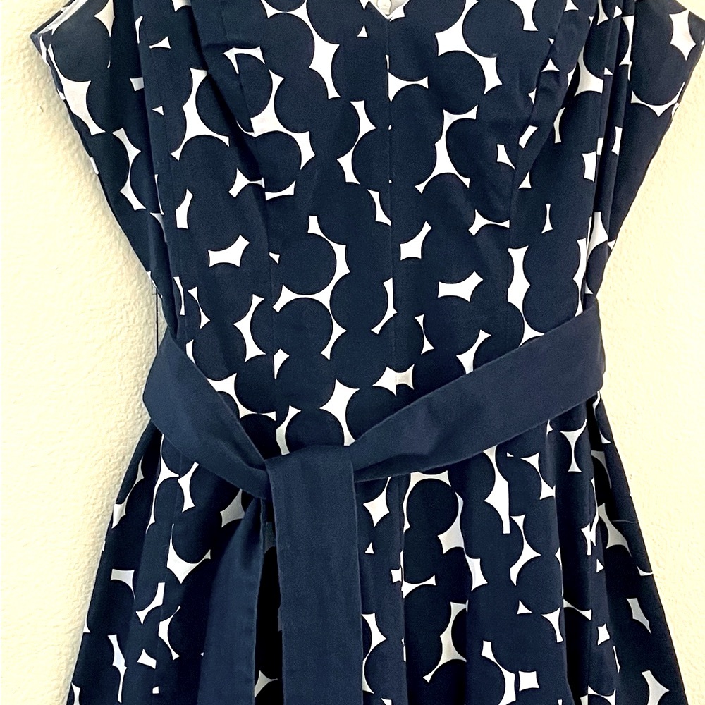 Navy polka dotted belted dress, Nine West size 10 - Picture 4 of 12